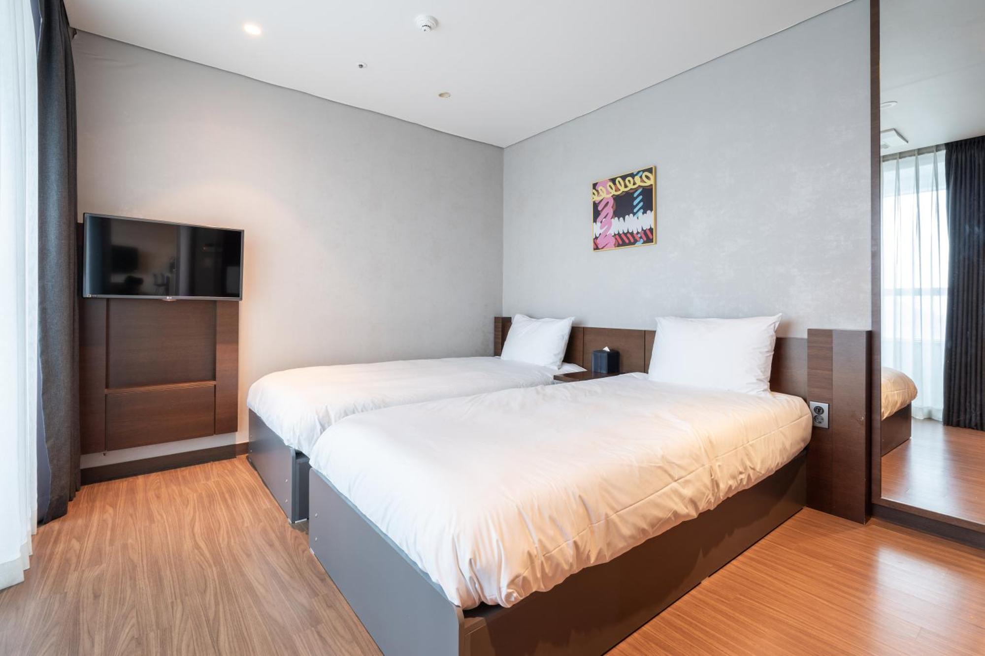 Urbanstay Haeundae Station Busan Exteriör bild
