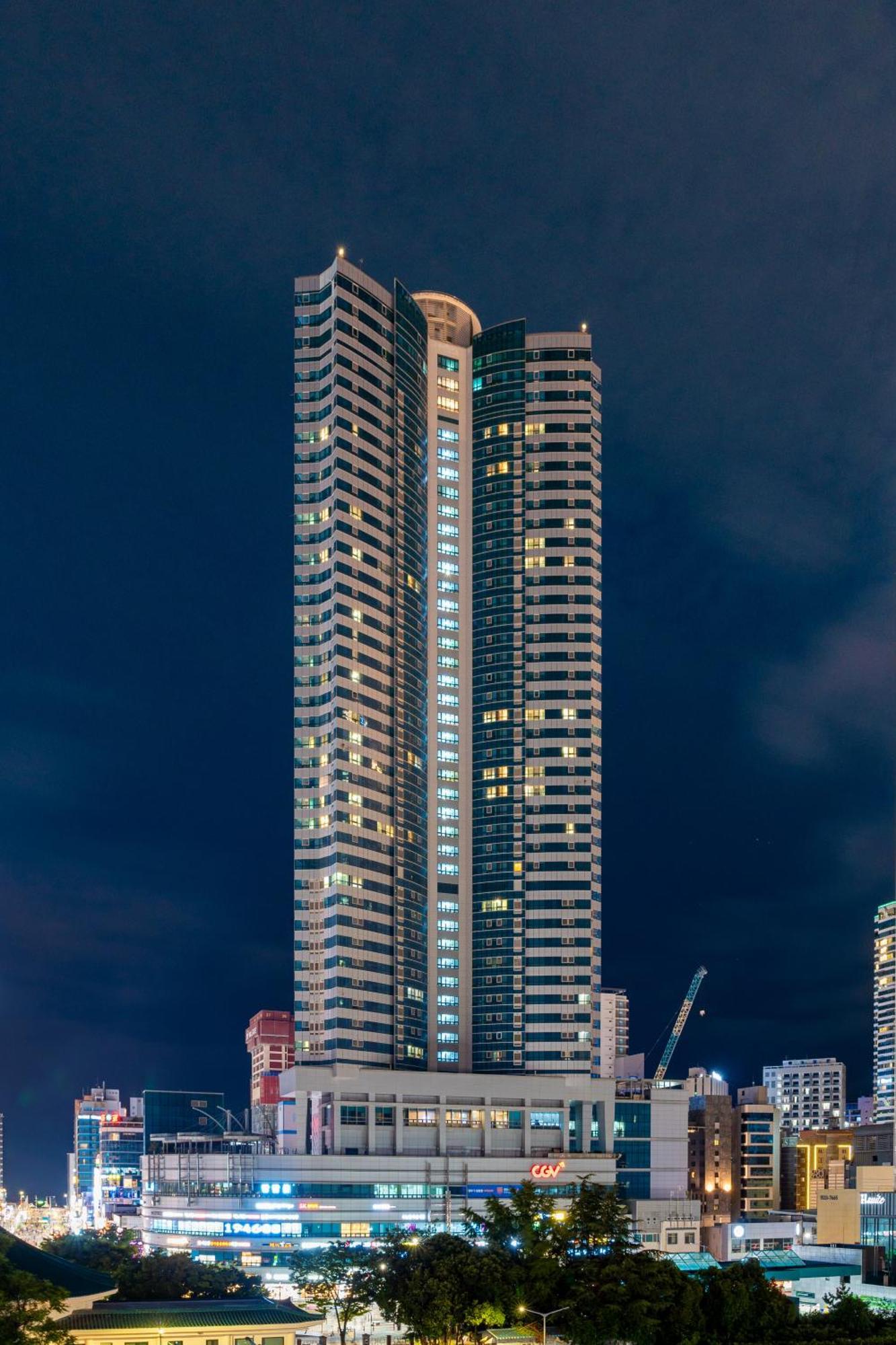 Urbanstay Haeundae Station Busan Exteriör bild